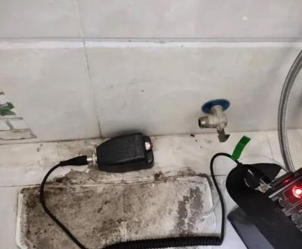静安屋顶漏水维修公司分享下卫生间漏水的危害及解决方法